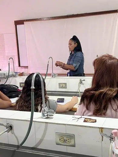 Charla sobre sífilis · Facultad de Bioanálisis — foto 11